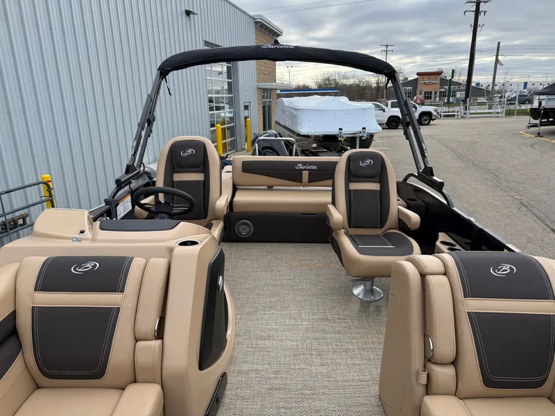 Slide: The Image of Barletta Cabrio 22UC 2025 - 14