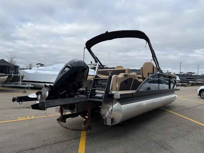 Slide: The Image of Barletta Cabrio 22UC 2025 - 4