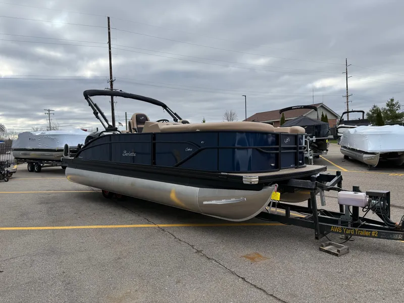 Slide: The Image of Barletta Cabrio 22UC 2025 - 5