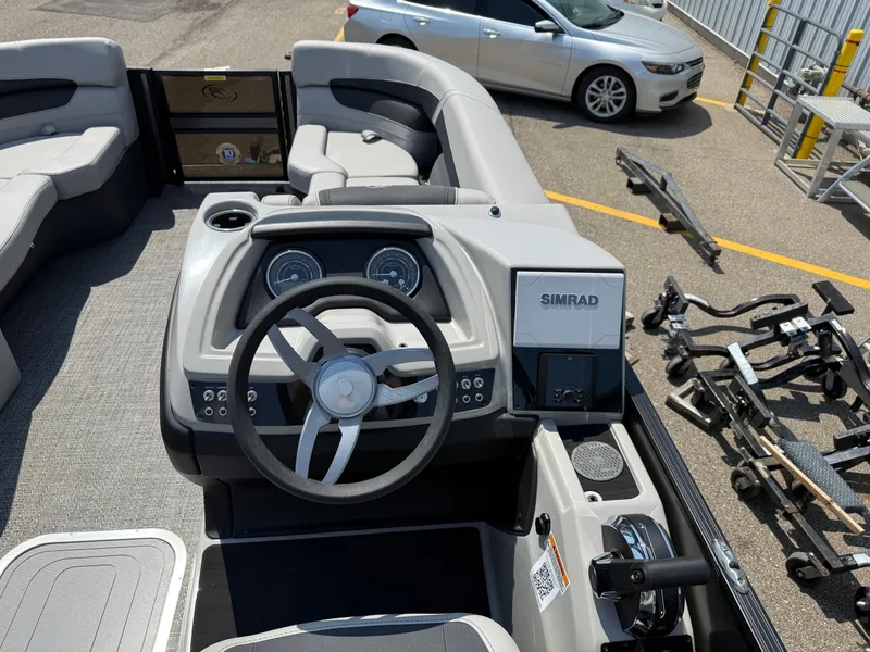 Slide: The Image of Barletta Cabrio 22UC 2025 - 12