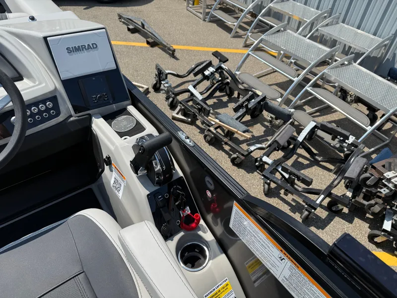 Slide: The Image of Barletta Cabrio 22UC 2025 - 13