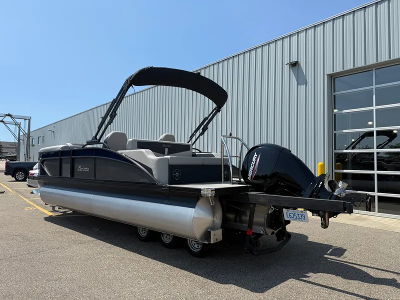 Slide: The Image of Barletta Cabrio 22UC 2025 - 3