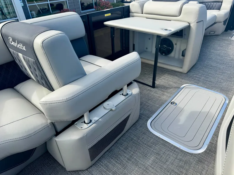 Slide: The Image of Barletta Lusso 25M 2025 - 18