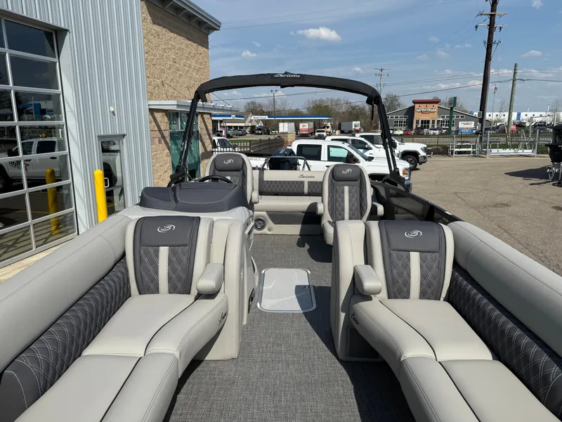 Slide: The Image of Barletta Lusso 25UC 2025 - 18