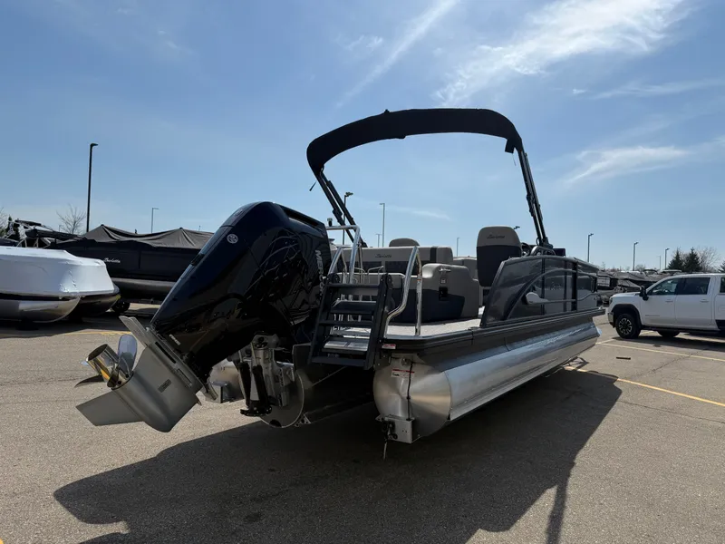 Slide: The Image of Barletta Lusso 25UC 2025 - 5