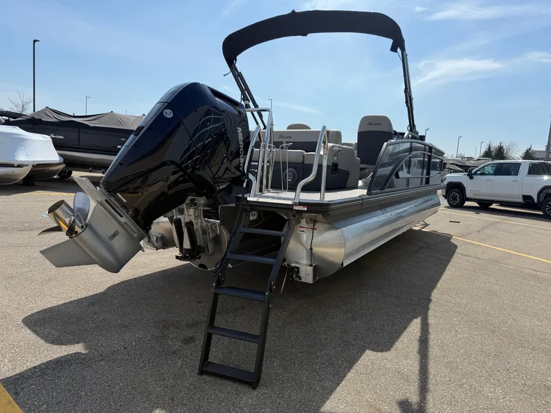 Slide: The Image of Barletta Lusso 25UC 2025 - 7