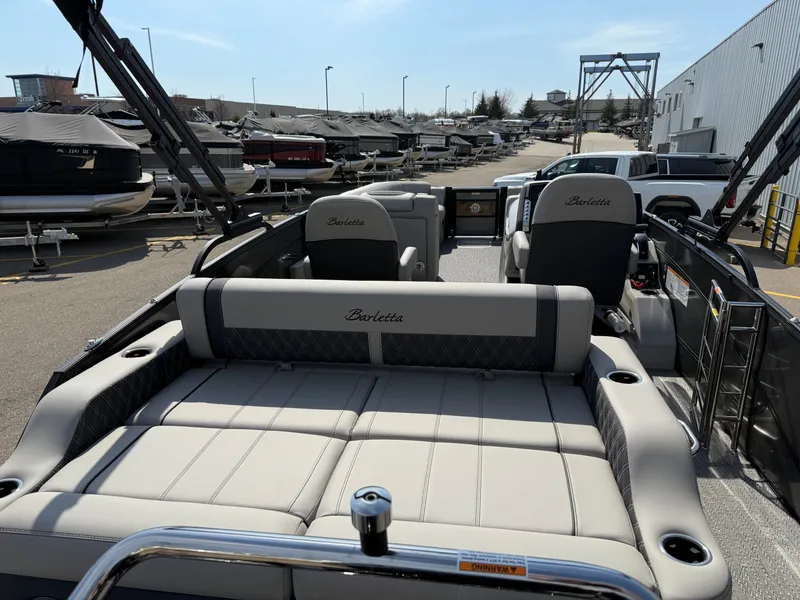 Slide: The Image of Barletta Lusso 25UC 2025 - 8
