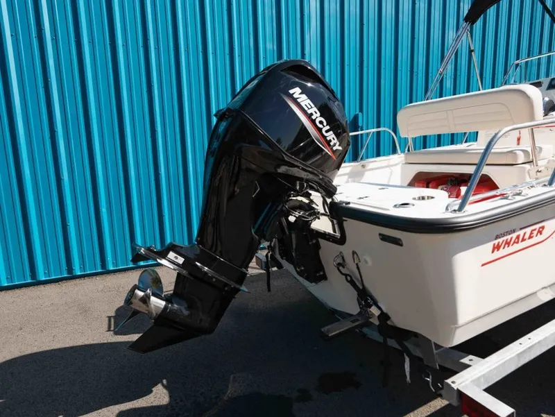 Slide: The Image of Boston Whaler 150 Montauk 2025 - 4