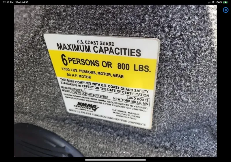 Slide: The Image of 2024 Lund 1675 Adventure Sport capacity label: 6 persons or 800 lbs, 90 HP motor. - 22