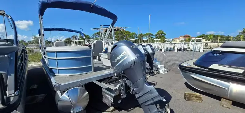 Slide: The Image of Bennington 21 SX 2022 - 3