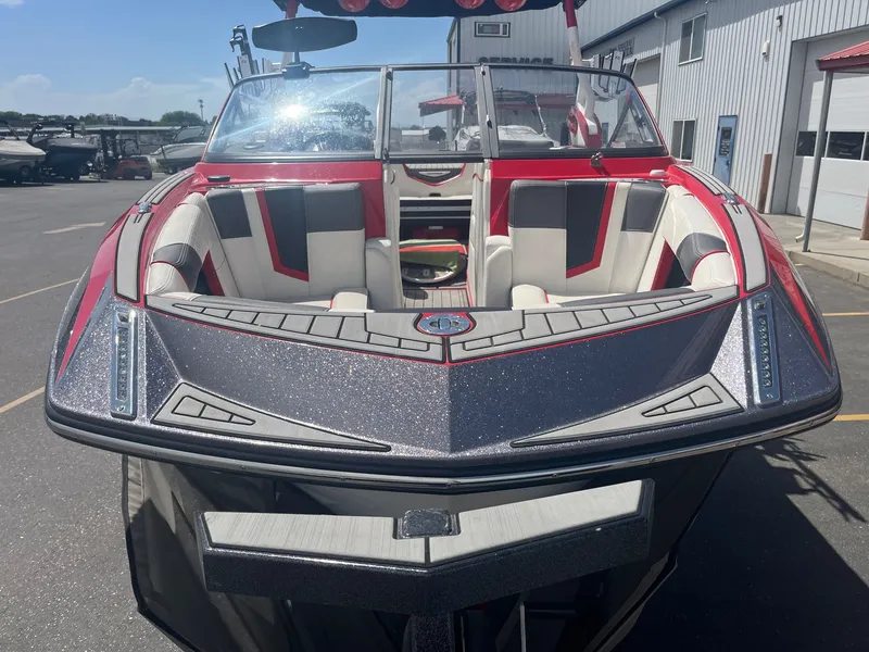 Slide: The Image of Correct Craft G23 2018 - 12