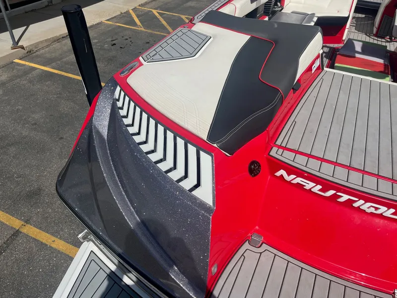 Slide: The Image of Correct Craft G23 2018 - 16