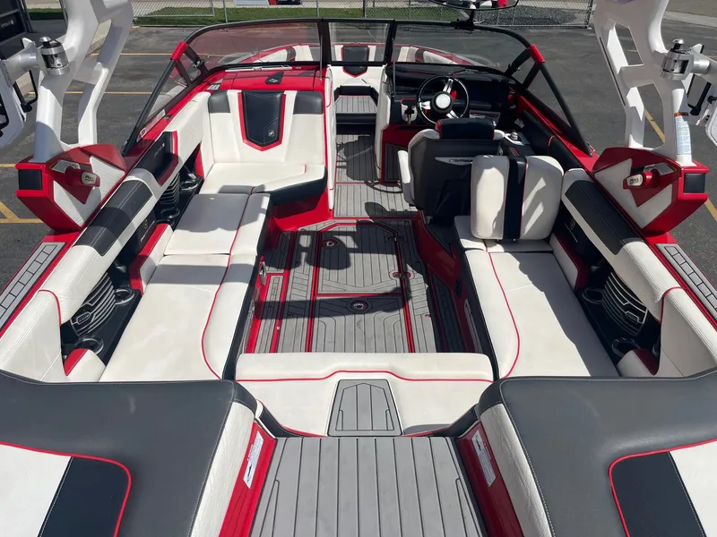 Slide: The Image of Correct Craft G23 2018 - 18