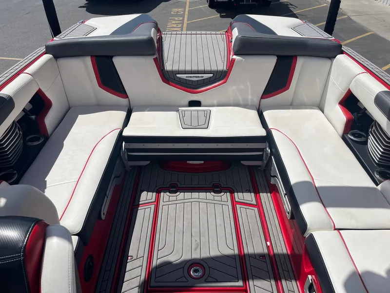 Slide: The Image of Correct Craft G23 2018 - 19