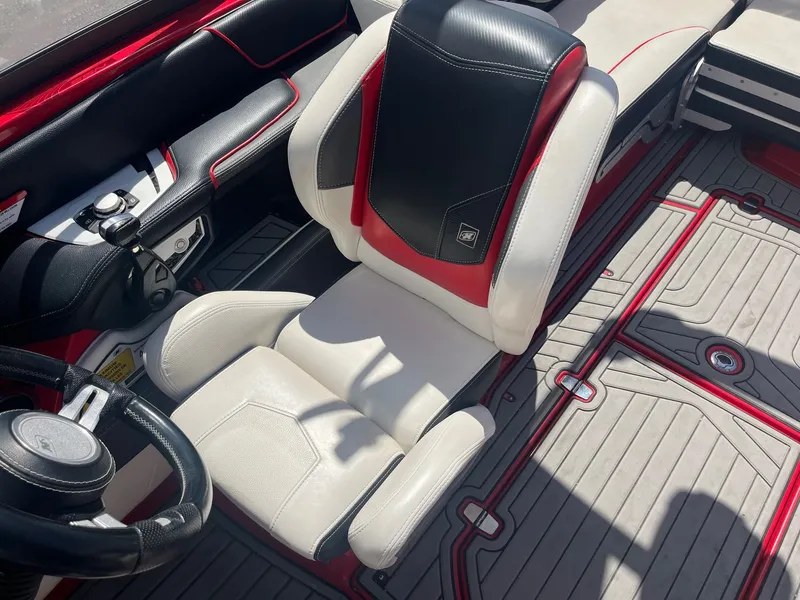 Slide: The Image of Correct Craft G23 2018 - 27