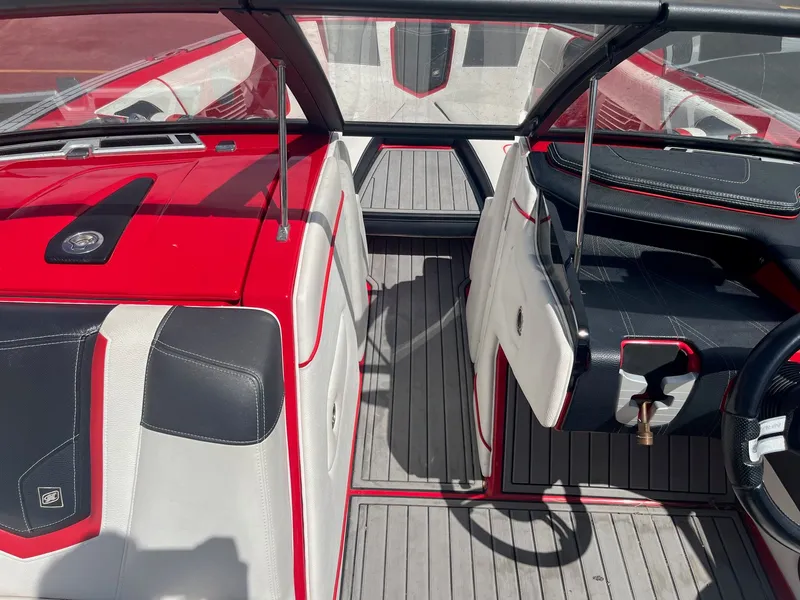 Slide: The Image of Correct Craft G23 2018 - 30