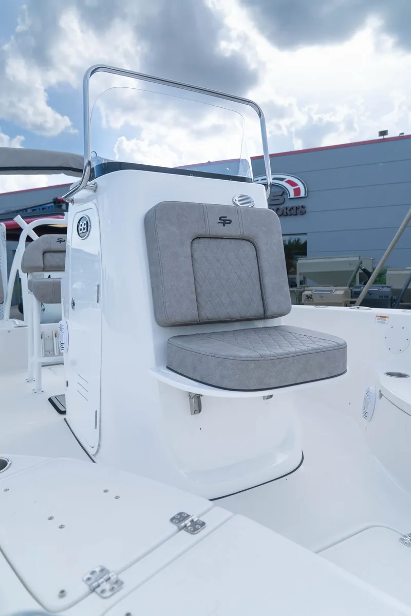 Slide: The Image of Sea Pro 199 CC 2023 - 10