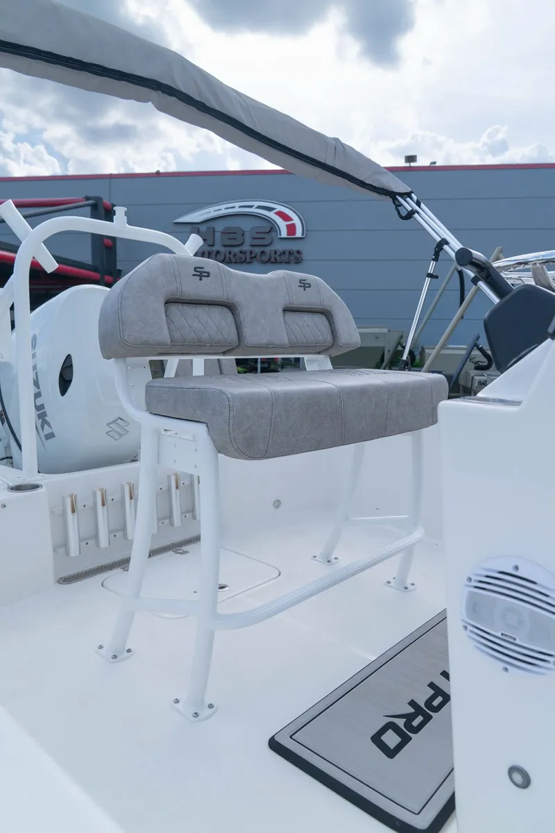 Slide: The Image of Sea Pro 199 CC 2023 - 13