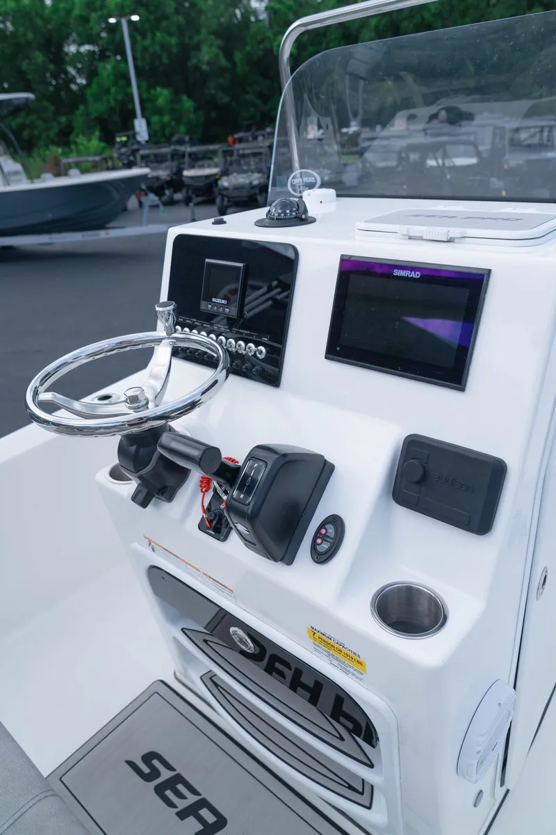 Slide: The Image of Sea Pro 199 CC 2023 - 15