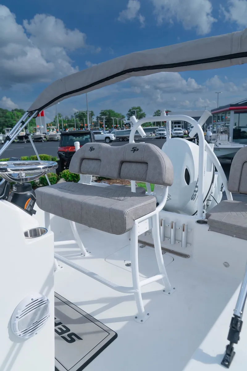 Slide: The Image of Sea Pro 199 CC 2023 - 28