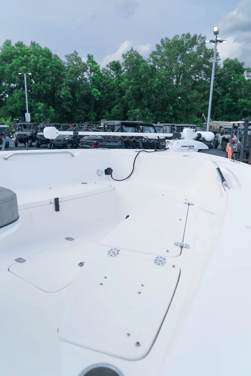 Slide: The Image of Sea Pro 199 CC 2023 - 9