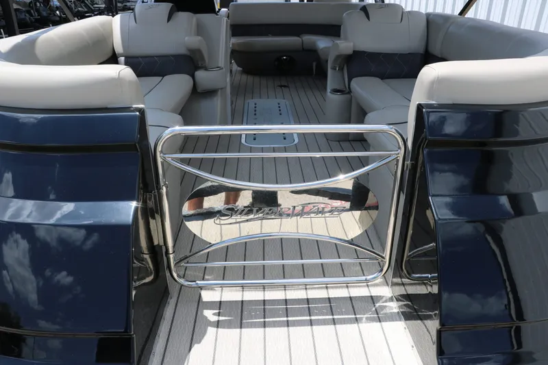 Slide: The Image of Silver Wave 2410 SW5 RLP 2022 - 14