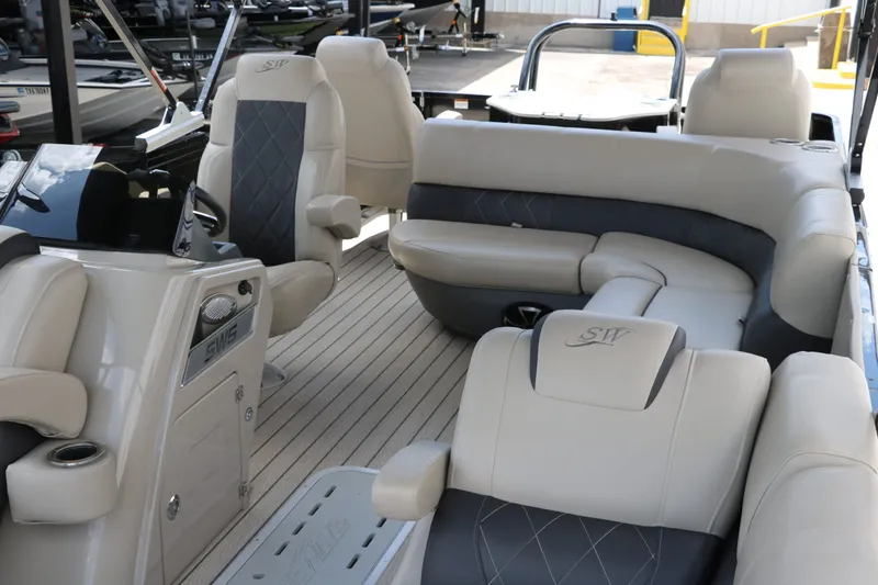 Slide: The Image of Silver Wave 2410 SW5 RLP 2022 - 17