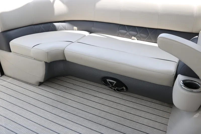 Slide: The Image of Silver Wave 2410 SW5 RLP 2022 - 18