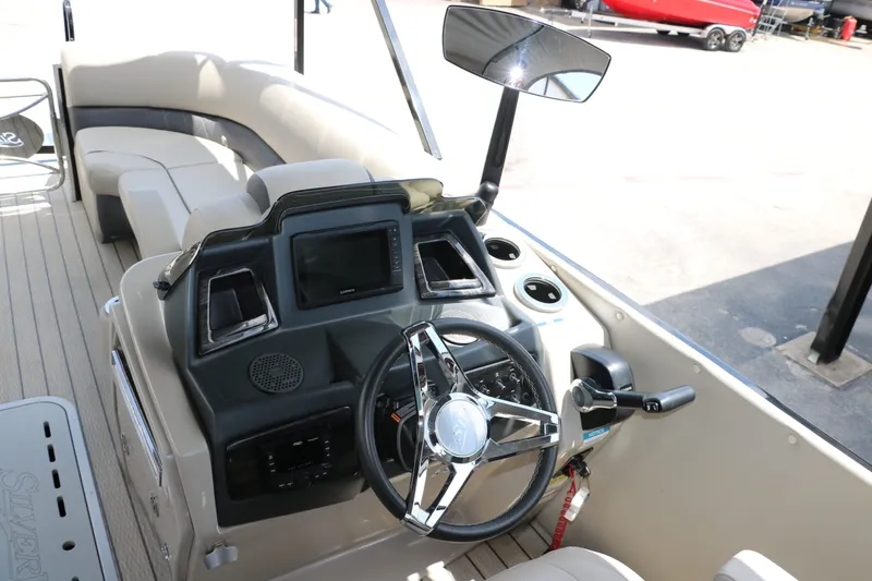 Slide: The Image of Silver Wave 2410 SW5 RLP 2022 - 21