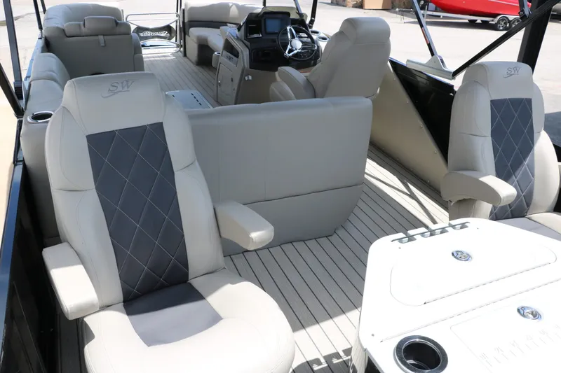 Slide: The Image of Silver Wave 2410 SW5 RLP 2022 - 29