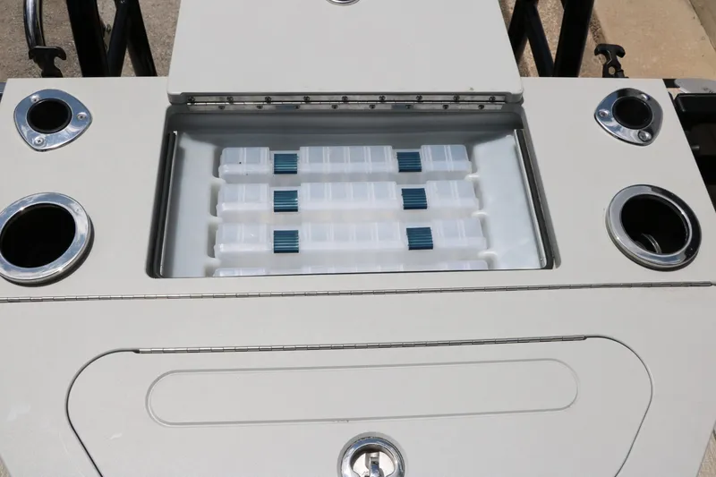 Slide: The Image of Silver Wave 2410 SW5 RLP 2022 - 32