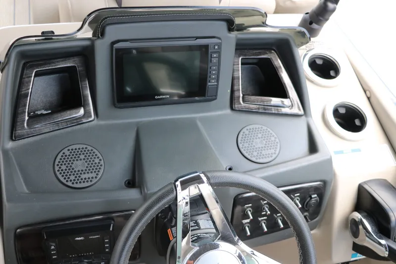 Slide: The Image of Silver Wave 2410 SW5 RLP 2022 - 41