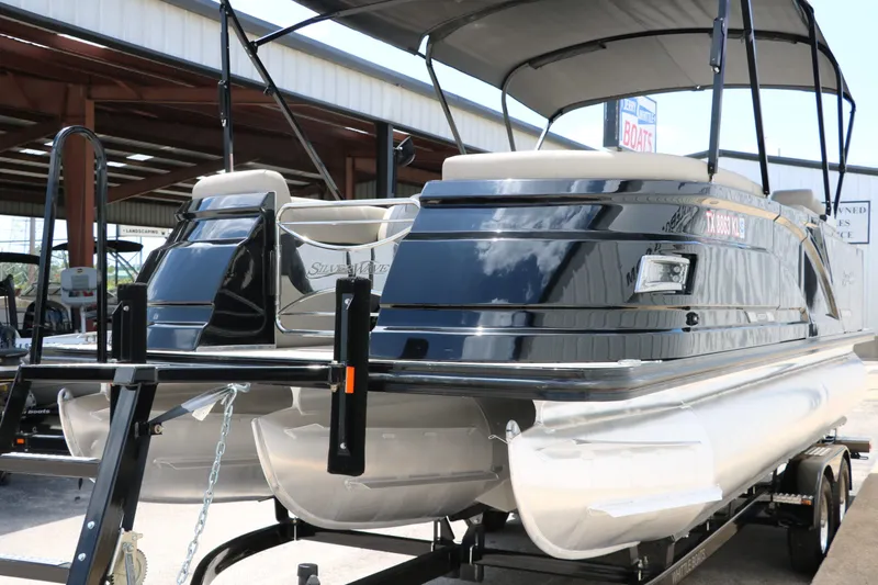 Slide: The Image of Silver Wave 2410 SW5 RLP 2022 - 8