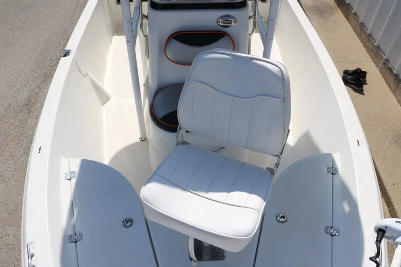 Slide: The Image of NauticStar 1810 Nautic Bay 2009 - 19