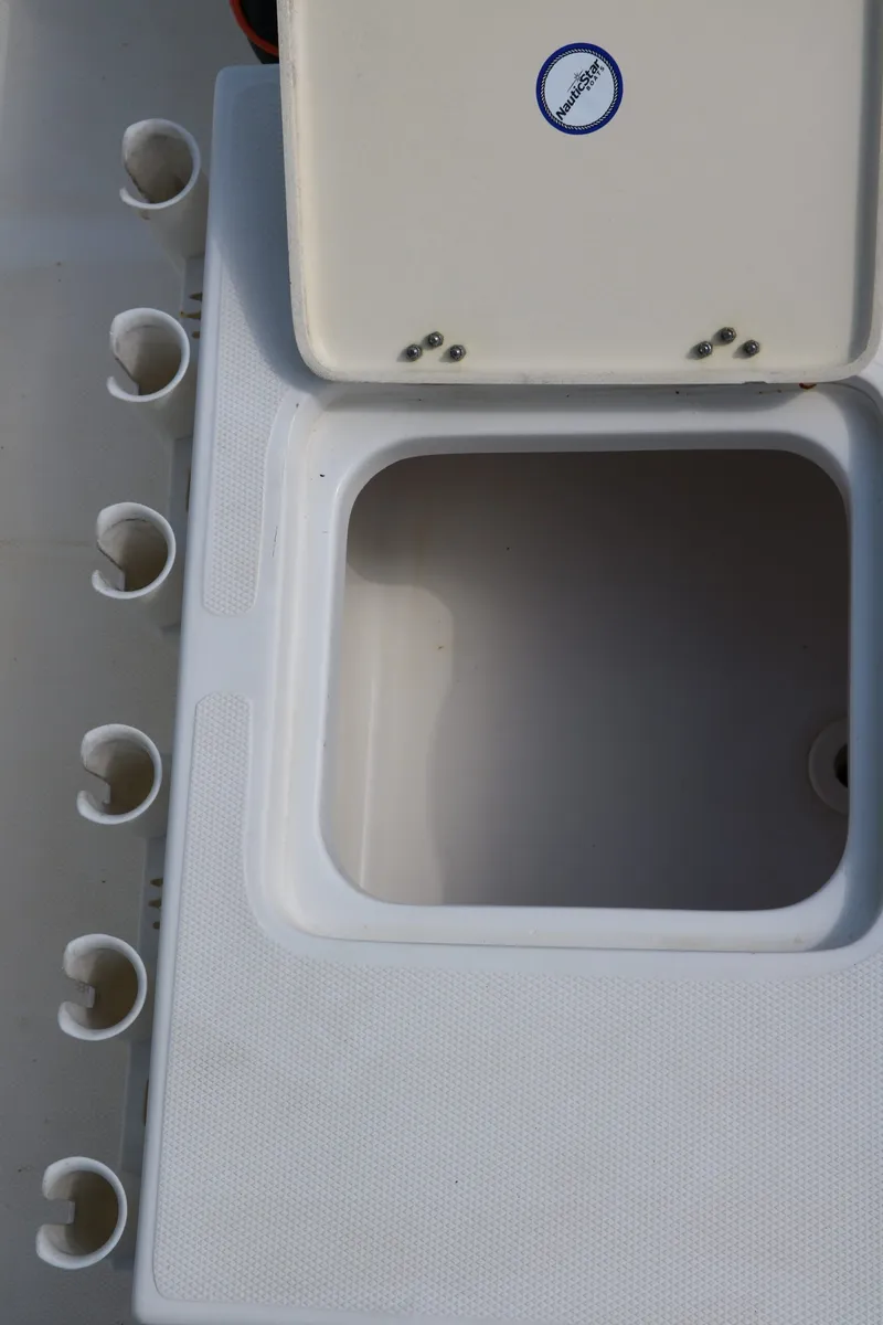 Slide: The Image of NauticStar 1810 Nautic Bay 2009 - 30