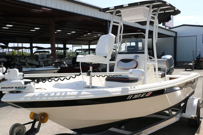 Slide: The Image of NauticStar 1810 Nautic Bay 2009 - 7