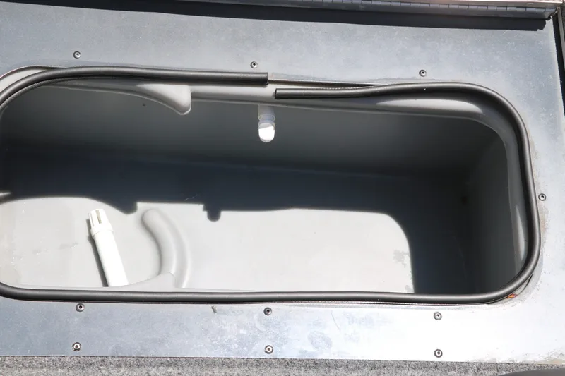 Slide: The Image of Tracker Pro Team 175 TF 2019 - 21