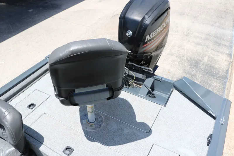 Slide: The Image of Tracker Pro Team 175 TF 2019 - 25