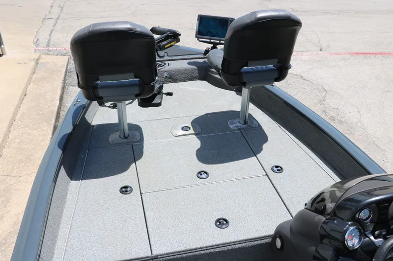 Slide: The Image of Tracker Pro Team 175 TF 2019 - 26