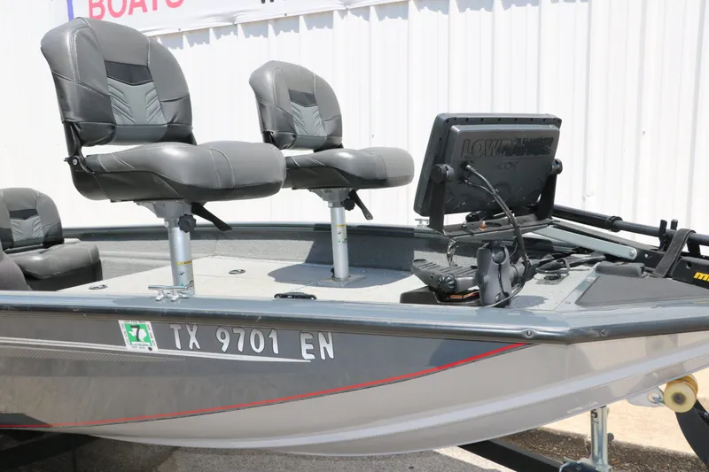 Slide: The Image of Tracker Pro Team 175 TF 2019 - 28