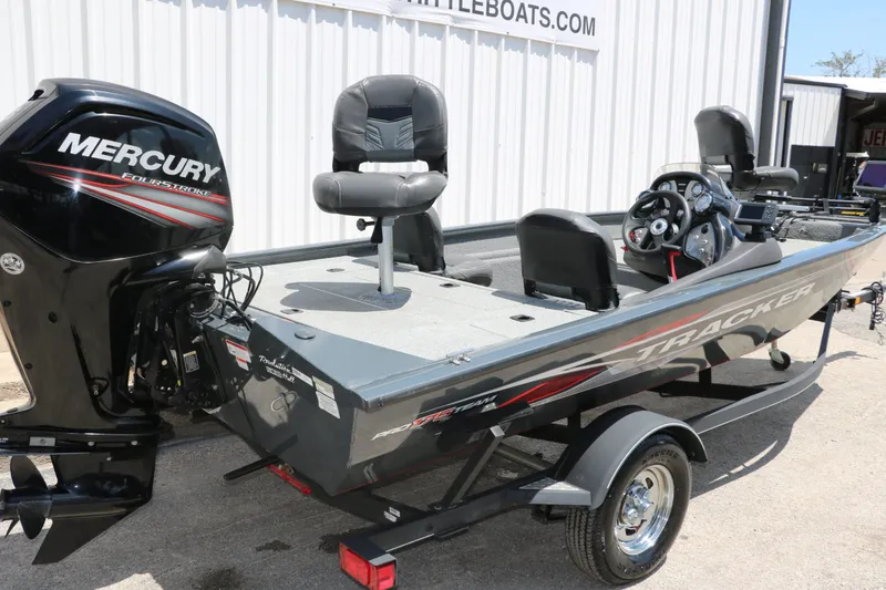 Slide: The Image of Tracker Pro Team 175 TF 2019 - 4