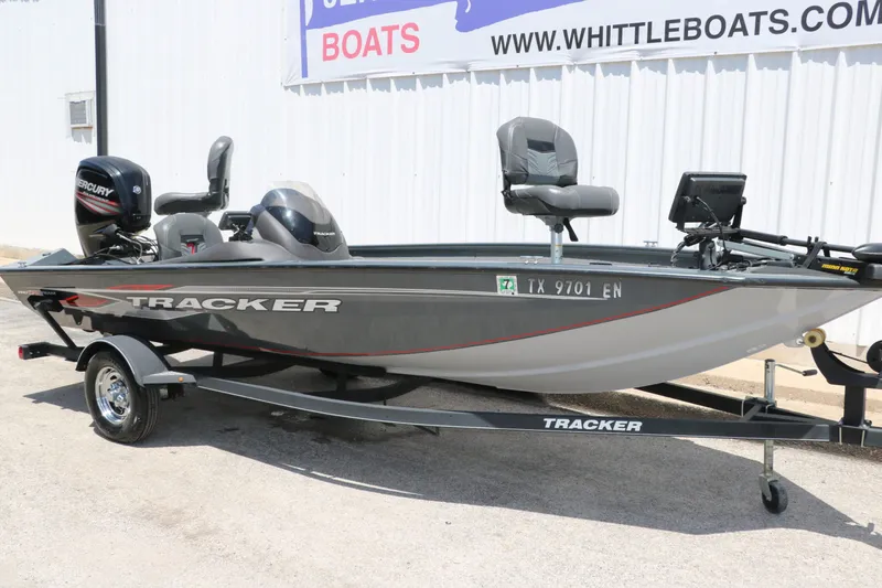 Slide: The Image of Tracker Pro Team 175 TF 2019 - 5