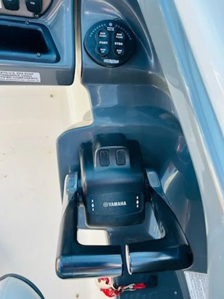 Slide: The Image of Yamaha SX210 2012 - 16