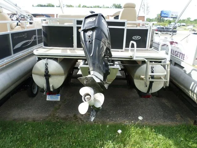 Slide: The Image of Harris Cruiser FX 200 2012 - 7