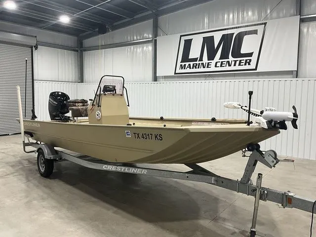 Slide: The Image of Crestliner 2070 Retriever CC/SC 2022 - 4