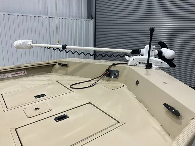 Slide: The Image of Crestliner 2070 Retriever CC/SC 2022 - 6