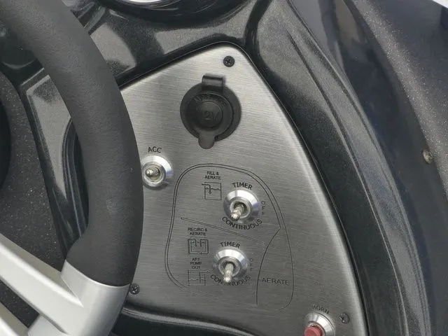 Slide: The Image of Tracker Pro Team 175 TXW Tournament Edition 2022 - 21