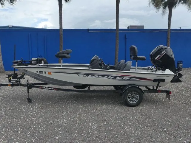 Slide: The Image of Tracker Pro Team 175 TXW Tournament Edition 2022 - 7