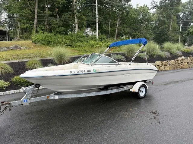 Slide: The Image of Sea Ray 175 Sport 1998 - 5