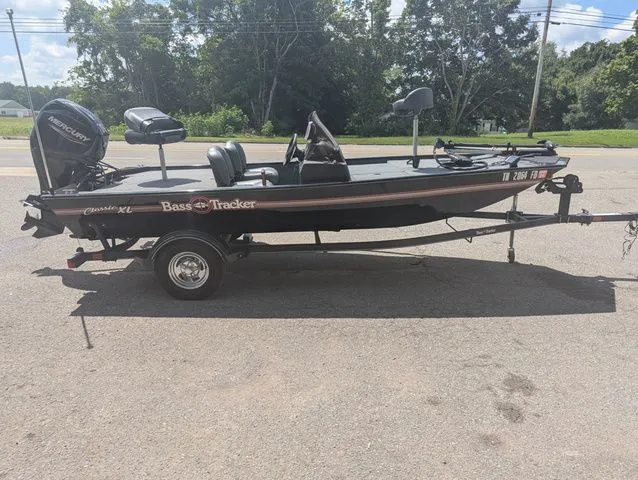 Slide: The Image of Tracker Bass Tracker Classic XL 2020 - 3